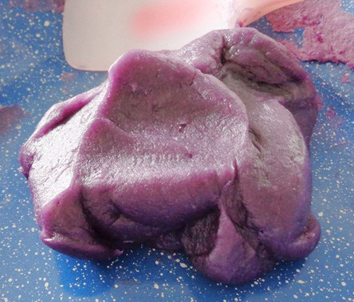 Cách làm bánh Trung thu dẻo nhân khoai lang tím ảnh 1 Bánh Trung thu dẻo nhân khoai lang tím - 1