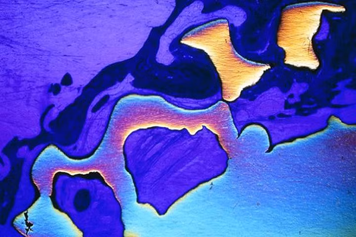 Các nhà khoa học Mỹ phát hiện ra hợp kim bền gấp 4 lần titanium