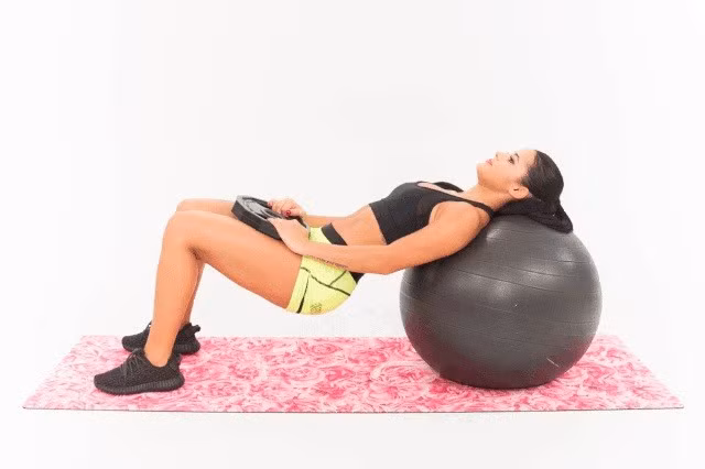 5 bài tập với tạ giúp tăng chiều cao