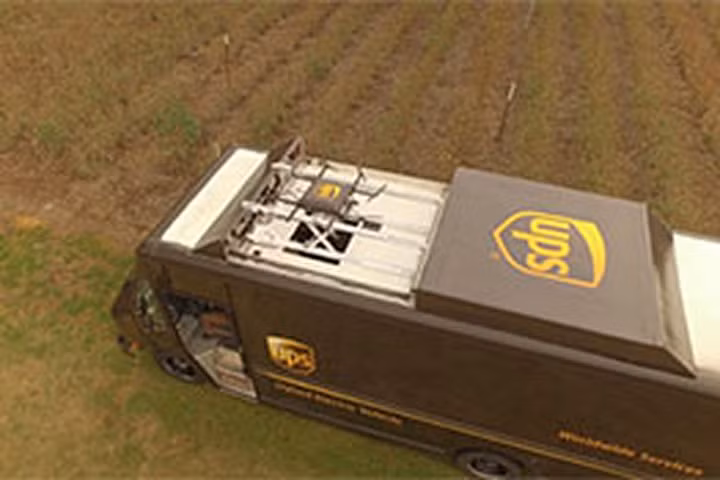 UPS bắt đầu thử nghiệm giao hàng bằng drone