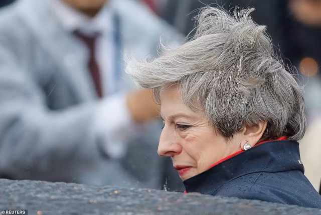 Thủ tướng Anh Theresa May đến dự G20 - đây sẽ là hội nghị thượng đỉnh cuối cùng của bà khi bà chuẩn bị rút khỏi ghế thủ tướng vào cuối tháng tới
