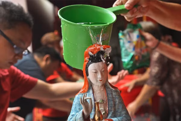 Không khí Tết Nguyên Đán trên thế giới