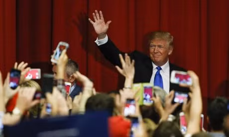 Cuoc chien giua Donald Trump va cac ong trum cong nghe My - Anh 1