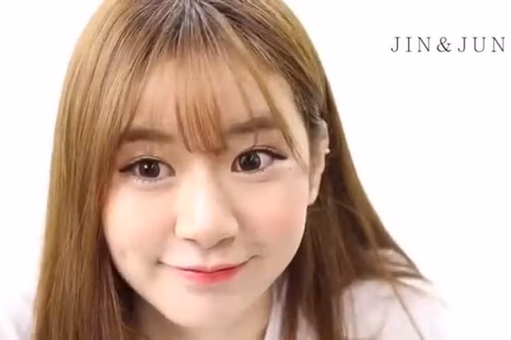 5 mẹo giúp tóc mái giữ nếp đẹp ngày nóng ẩm