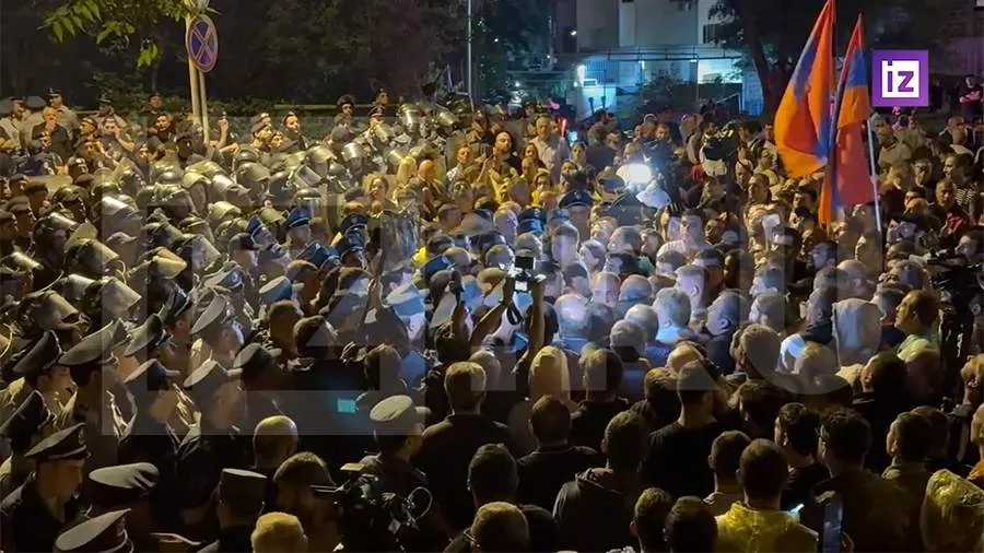 Video đụng độ trong biểu tình ở Yerevan