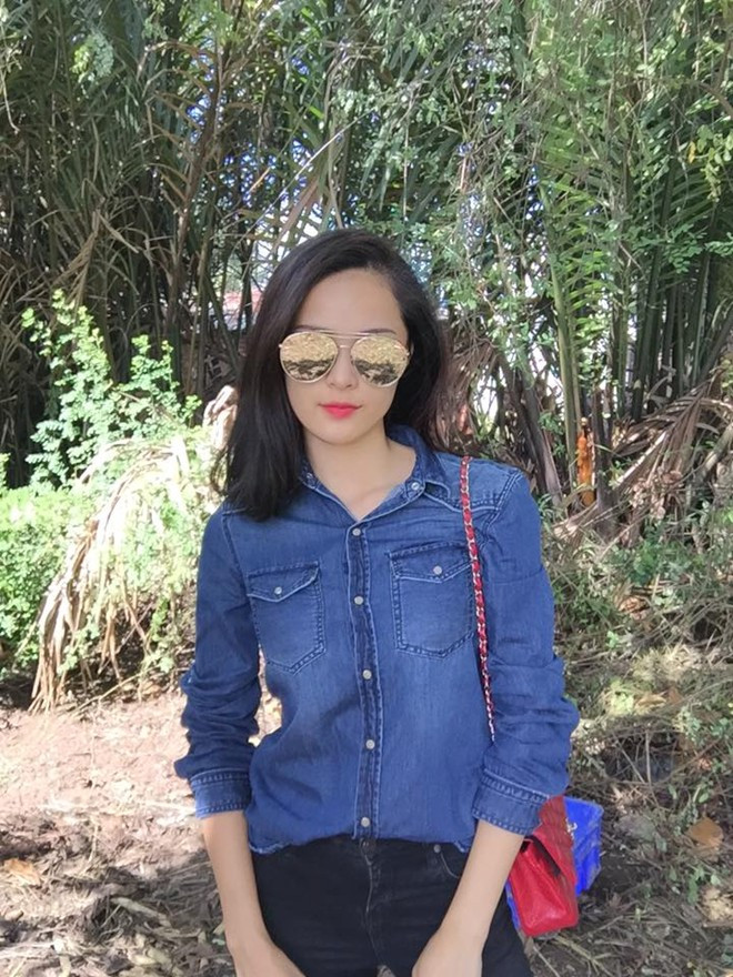 Bạn gái tin đồn Cường Đô La mặc sơ mi cũng đẹp