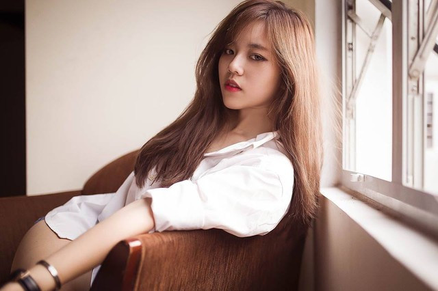 Nét đẹp tinh khôi của nữ sinh 16 tuổi Hải Dương ảnh 3 Làm mẫu ảnh khá lâu nên Hải Yến còn có khả năng diễn xuất tốt trước ống kính.