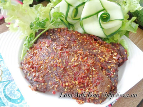 Tự làm bò khô tại nhà tuyệt ngon nhâm nhi ngày Tết - Ảnh 8 Tu lam bo kho tai nha tuyet ngon nham nhi ngay Tet - Anh 8