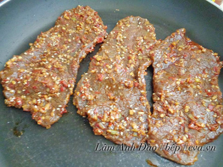 Tự làm bò khô tại nhà tuyệt ngon nhâm nhi ngày Tết - Ảnh 5 Tu lam bo kho tai nha tuyet ngon nham nhi ngay Tet - Anh 5