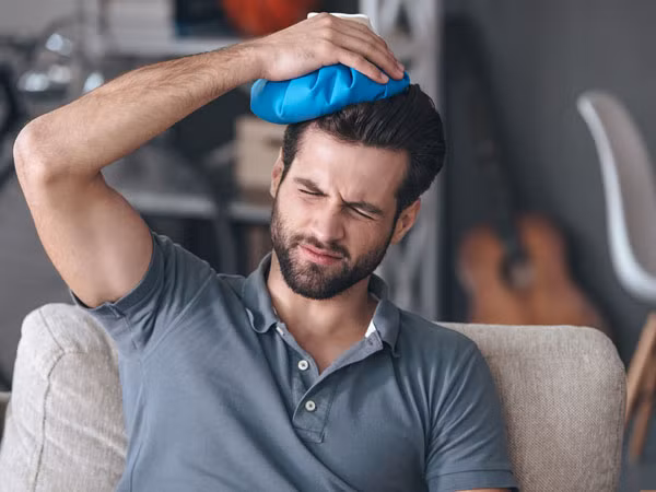 Nguyên nhân khiến bạn ngủ dậy mà đầu đau như búa bổ