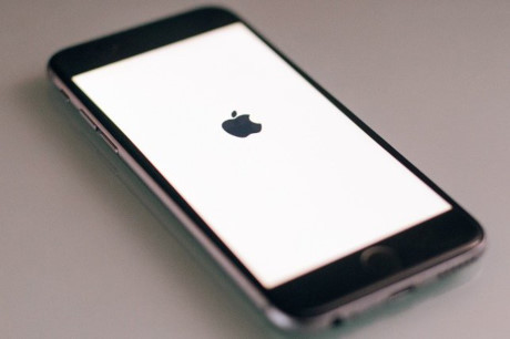 iPhone 7 siêu an toàn có giá hơn 4.500USD - Ảnh 1 iPhone 7 sieu an toan co gia hon 4.500USD - Anh 1