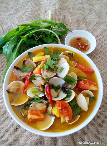 Canh nghêu nấu chua