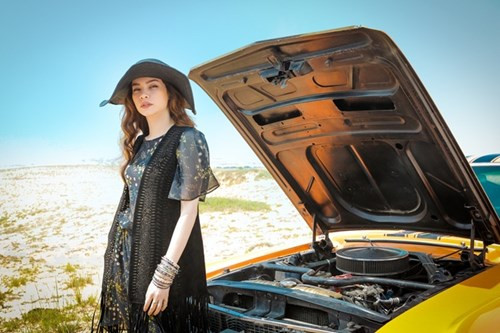 Hà Hồ hóa mỹ nhân digan trên đồi cát Phan Thiết - ảnh 3