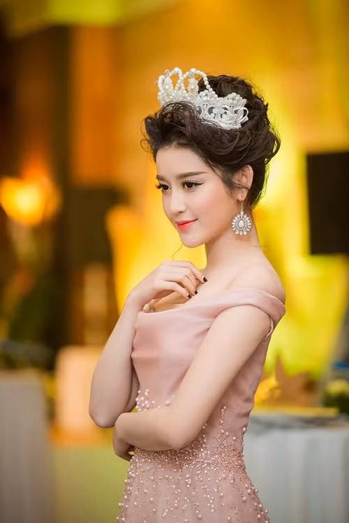 Huyền My ngày càng đẹp.