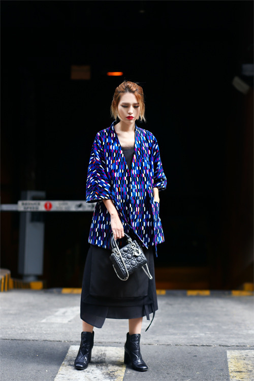 Vẻ cuốn hút lạ kỳ của nữ nhiếp ảnh xinh như hoa hậu ảnh 4 ve cuon hut la ky cua nu nhiep anh xinh nhu hoa hau - 4