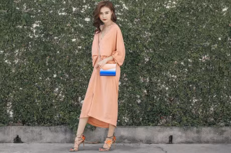 Dien vien Lan Ngoc khoe street style tre trung - Anh 9
