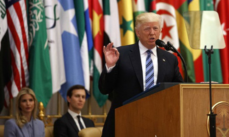 Bài phát biểu lay động thế giới Hồi giáo của ông Trump - Ảnh 1 Bai phat bieu lay dong the gioi Hoi giao cua ong Trump - Anh 1