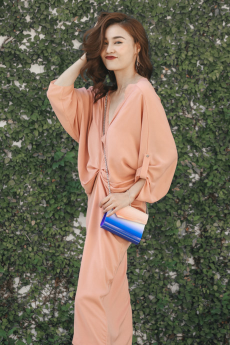 Diễn viên Lan Ngọc khoe street style trẻ trung - Ảnh 10 Dien vien Lan Ngoc khoe street style tre trung - Anh 10