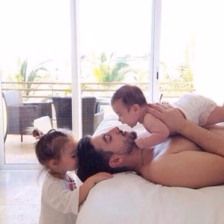 10 buc anh dang yeu cua nhung ong bo hanh phuc va nhung dua con - Anh 5