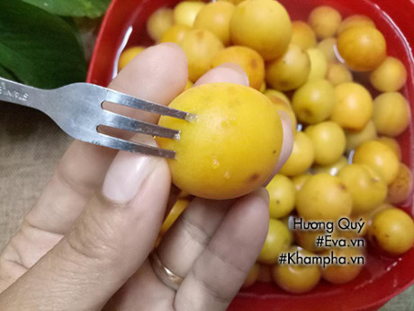 Trổ tài làm ô mai mơ vừa ngon vừa trị bách bệnh - Ảnh 3 Tro tai lam o mai mo vua ngon vua tri bach benh - Anh 3