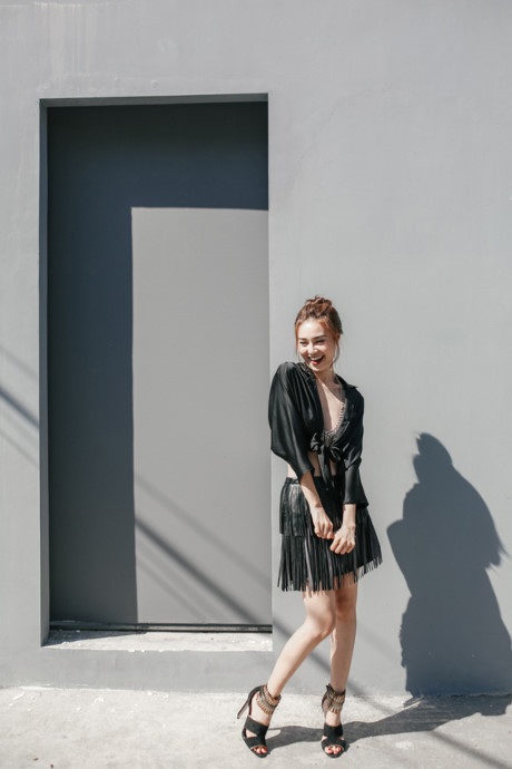 Diễn viên Lan Ngọc khoe street style trẻ trung - Ảnh 13 Dien vien Lan Ngoc khoe street style tre trung - Anh 13