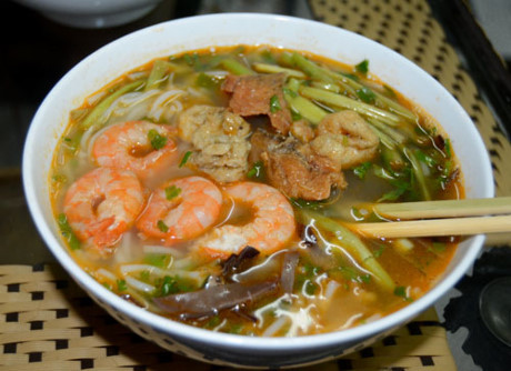 Cách làm bún tôm đơn giản mà ngon, giàu dinh dưỡng cho bữa sáng - Ảnh 1 Cach lam bun tom don gian ma ngon, giau dinh duong cho bua sang - Anh 1