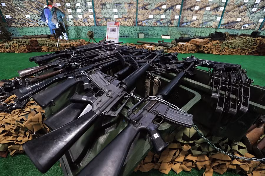 Súng Sturmgewehr 44