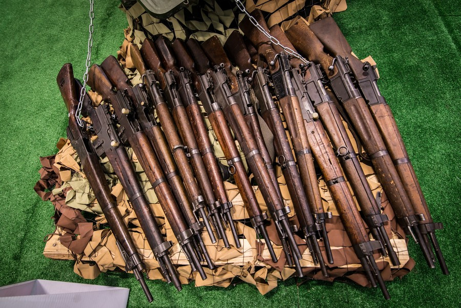 Những khẩu súng trường MAS-36 có từ trước Thế chiến thứ 2 và MAS-39 sau Thế chiến thứ 2 cũng đã vào tay phiến quân ở Syria. Những khẩu súng trường MAS-36 có từ trước Thế chiến thứ 2 và MAS-39 sau Thế chiến thứ 2 cũng đã vào tay phiến quân ở Syria.