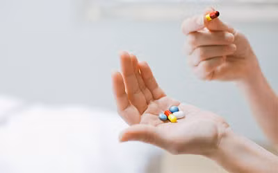 Tra xanh: Nhung dieu kieng ki ban can biet de bao ve suc khoe - Anh 4