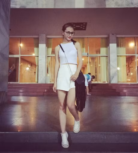 Choang hinh anh doi thuong nhi nhanh cua MC Mu Tat -Huyen Trang - Anh 14