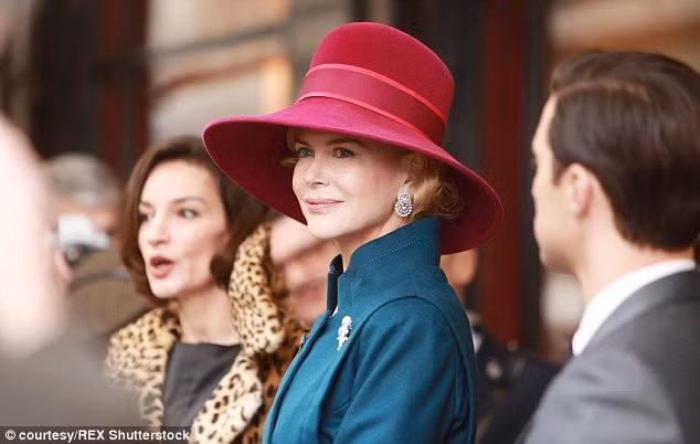 Nicole Kidman trong vai Grace Kelly