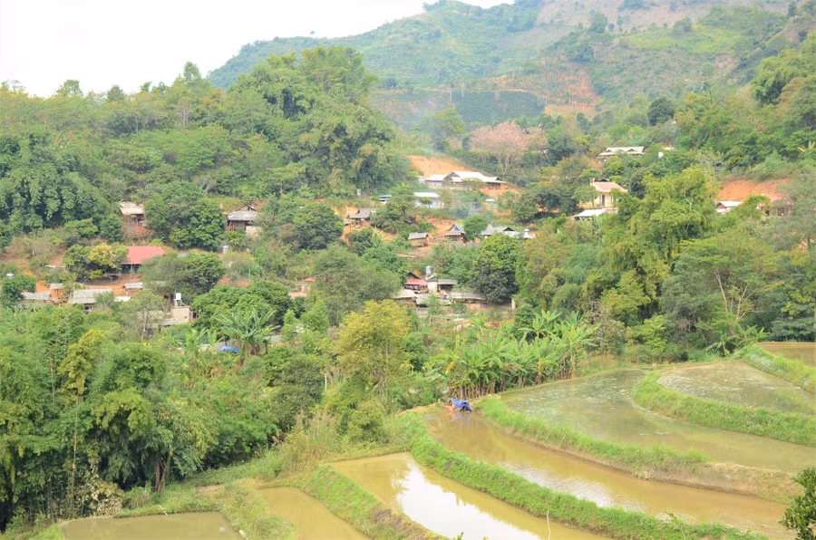 Một góc bản Chế Á.