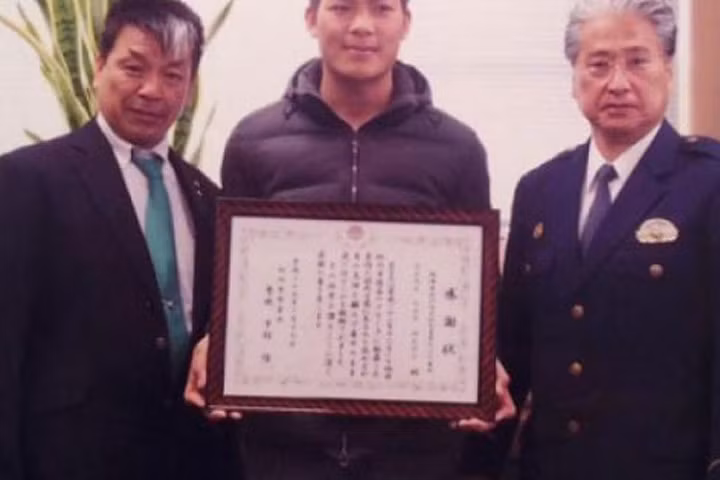 Nhật Bản: Lạnh -2 độ C, chàng trai VIệt vẫn nhảy xuống nước cứu người