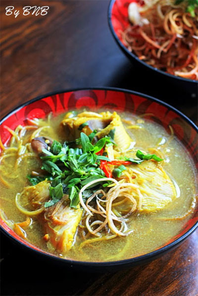 Canh chua cá đuối nấu bắp chuối - Ảnh 1 Canh chua ca duoi nau bap chuoi - Anh 1