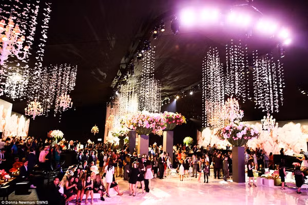 Há hốc mồm trước bữa tiệc sinh nhật 133 tỷ của tiểu thư nước Mỹ - Ảnh 3.