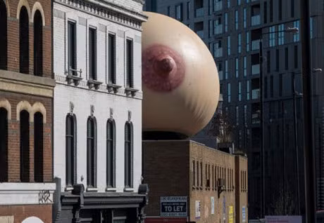 Bau sua me - thu dang duoc ton vinh nhat trong Ngay cua me tai Anh - Anh 1