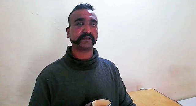 Phi công Abhinandan Varthaman đã được Pakistan trao trả Ấn Độ vào đêm qua