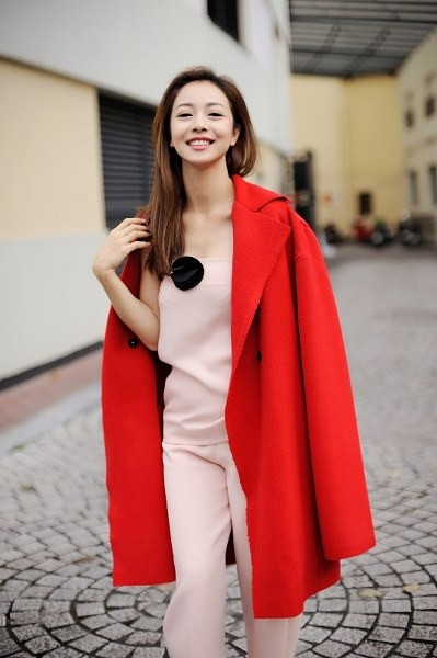 Jennifer Phạm và những “set đồ” ấm áp cho mùa đông ảnh 3