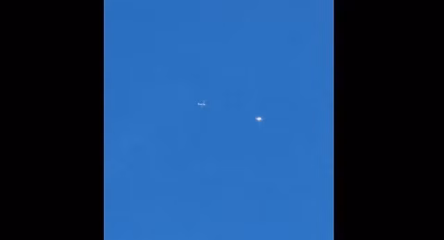 Hình ảnh cắt ra từ video được cho là quay tại Oregon, Mỹ.