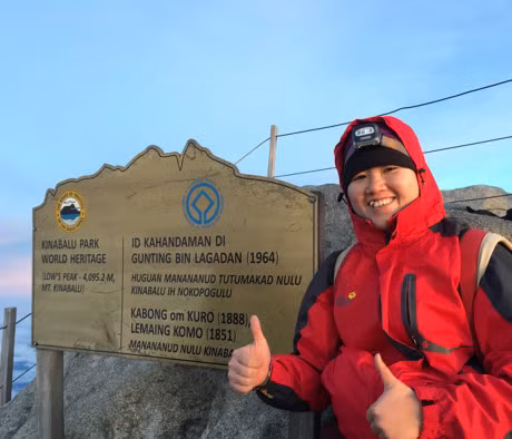 Hanh trinh chinh phuc ngon nui cao nhat Malaysia cua co gai Viet - Anh 12