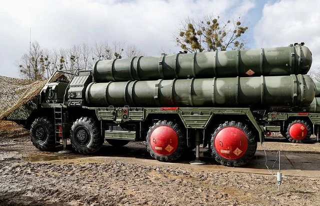 Hệ thống phòng thủ S-400