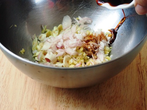 Cánh gà chiên sả hấp dẫn, dễ làm ảnh 2 Cánh gà chiên sả hấp dẫn, dễ làm - 2