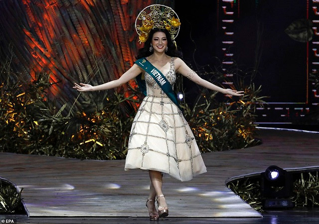 Nguyễn Phương Khánh là sinh viên marketing và thanh thạo tiếng Anh. Nguyễn Phương Khánh là sinh viên marketing và thanh thạo tiếng Anh.