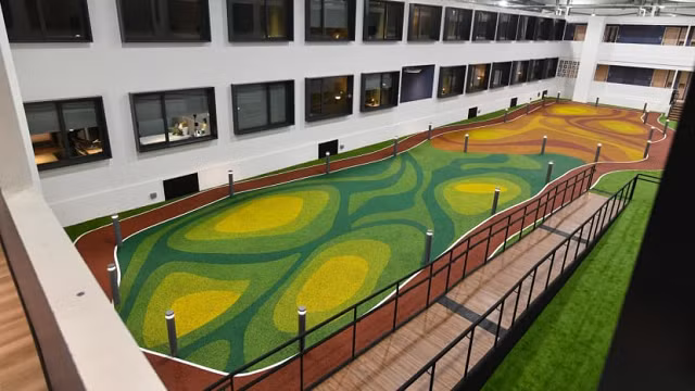 Khu vực luyện tập của cơ sở điều trị Covid-19 tại Sảnh 9 của Hội trợ Triển lãm Singapore. 