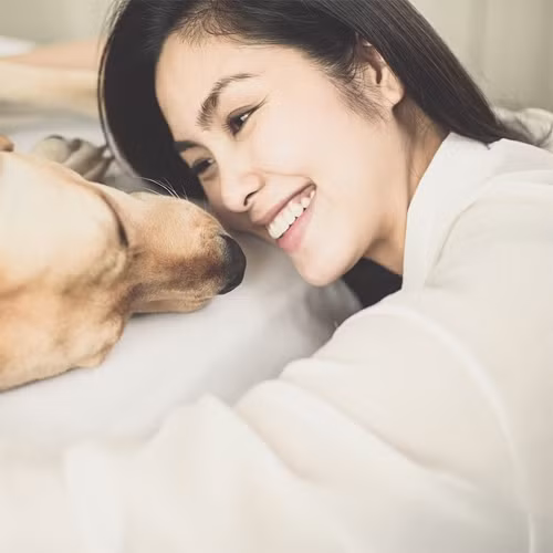 Hà Tăng cưng nựng cún như con ảnh 2