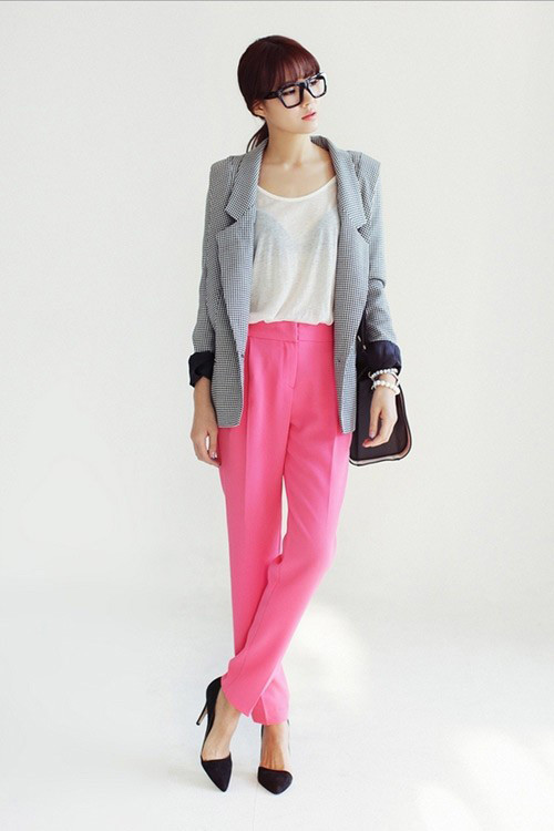 Trang phục có thể vừa đi làm, vừa đi chơi ảnh 3 Chọn trang phục vừa đi chơi vừa đi làm cho nàng công sở