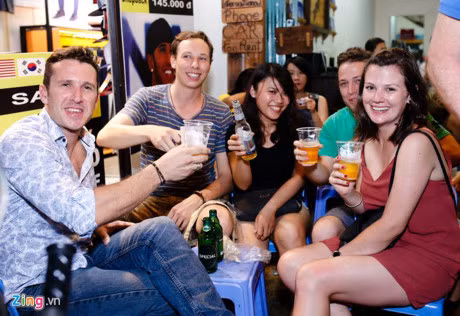 Toan canh the gioi don nam moi 2017 voi khong khi tuoi vui va phao hoa ruc ro - Anh 30