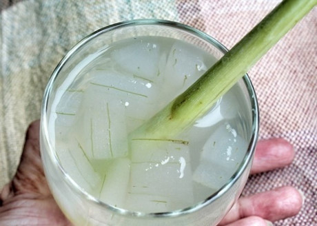 Cách nấu nước nha đam ngon ngọt, không lo đắng nhớt mà còn trẻ hóa da hiệu quả - Ảnh 7 Cach nau nuoc nha dam ngon ngot, khong lo dang nhot ma con tre hoa da hieu qua - Anh 7