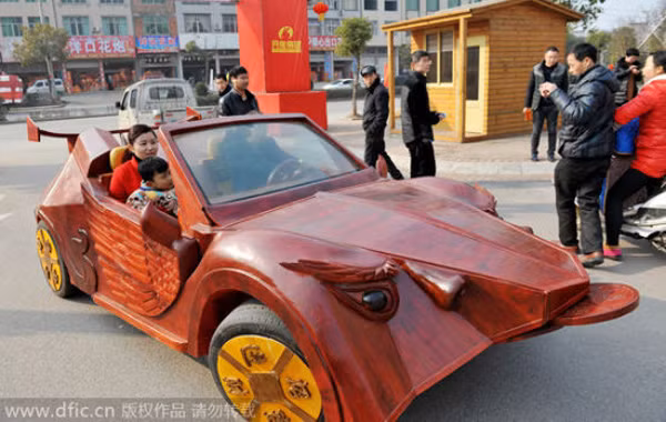 Tròn mắt với xe hơi thể thao tự chế của thợ khắc gỗ ảnh 4