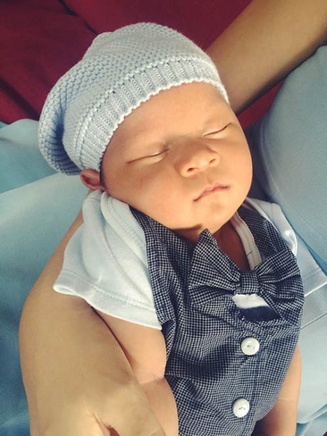 Con thứ 4 của Lý Hải - Minh Hà đáng yêu trong tiệc đầy tháng - Ảnh 3 Con thu 4 cua Ly Hai - Minh Ha dang yeu trong tiec day thang - Anh 3